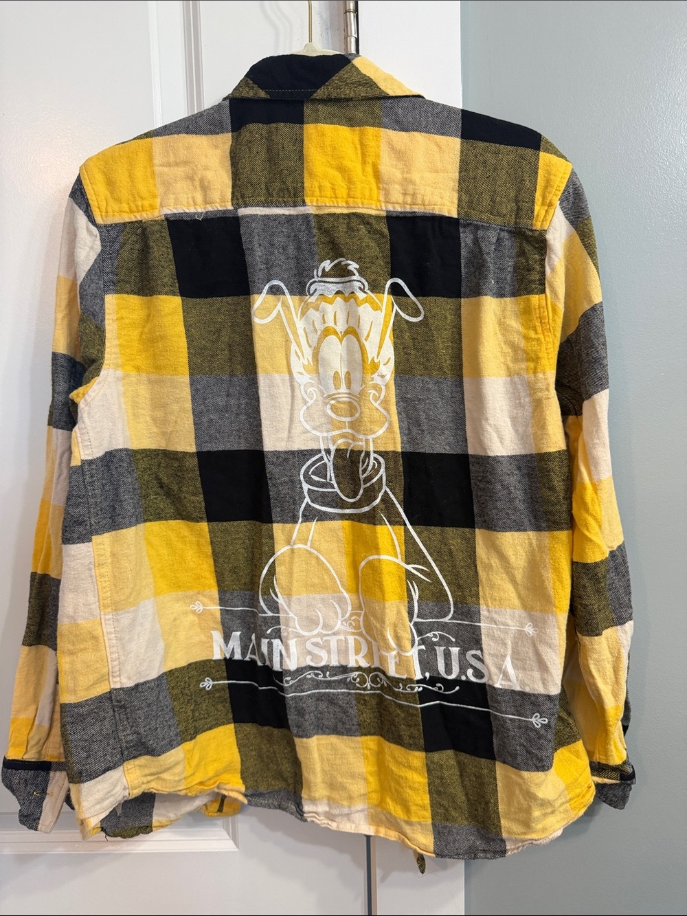 Disney Parks Yellow Black & Gray Plaid Pluto Flannel Shirt medium EUC holiday